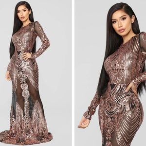 On The Red Carpet Dress - Sequins Rose Gold